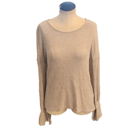 Womens Lucky Brand gray long bell sleeve top with bows size S. - Picture 2 of 13